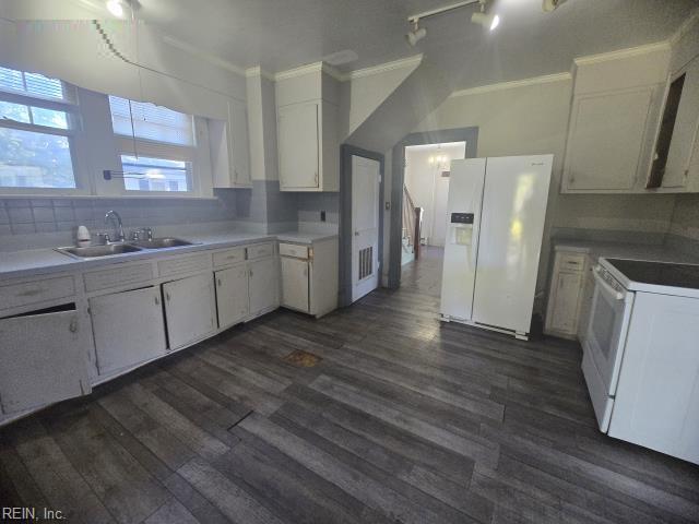 3146 Monroe Ave Property Photo 4