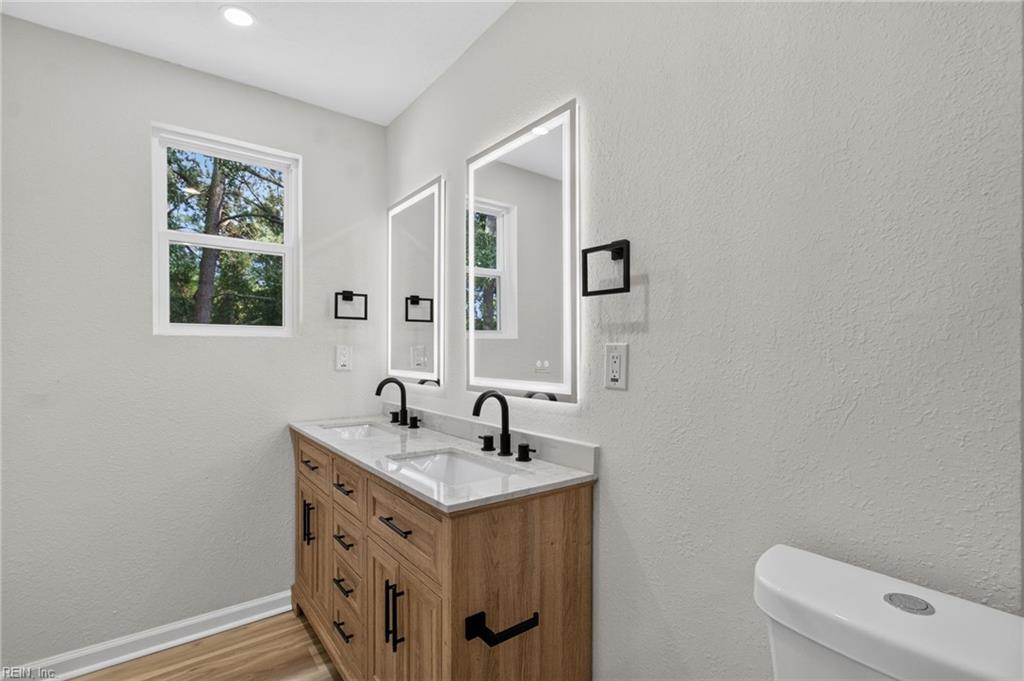 912 Tazewell St Property Photo 30