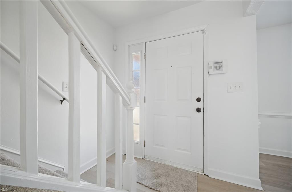 5500 Campus Dr Property Photo 3