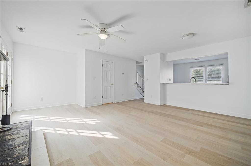 5500 Campus Dr Property Photo 5