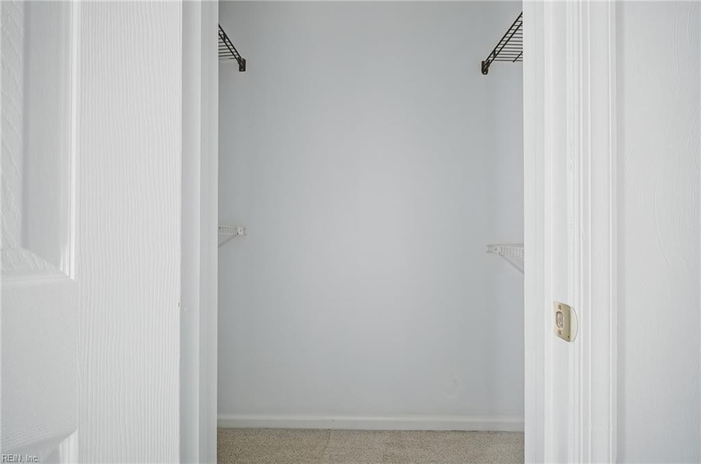 5500 Campus Dr Property Photo 20