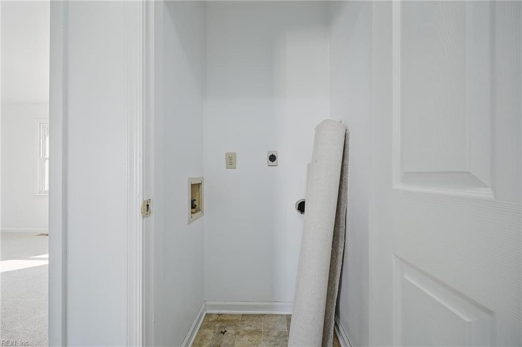 5500 Campus Dr Property Photo 25