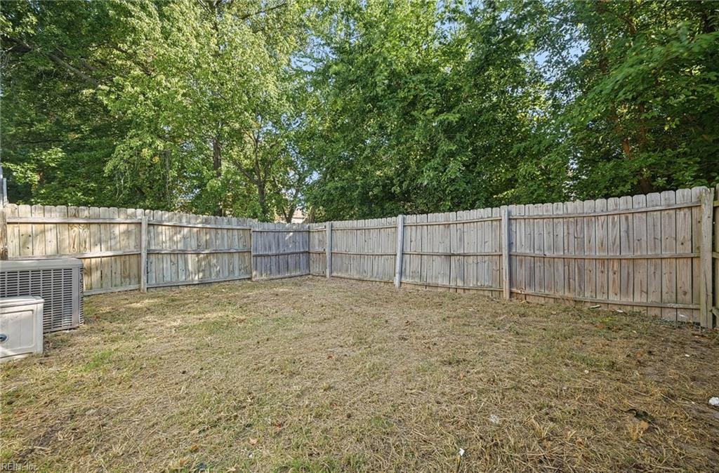 5500 Campus Dr Property Photo 26
