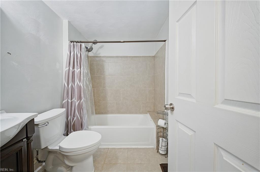 7611 Macdonald Rd Property Photo 27