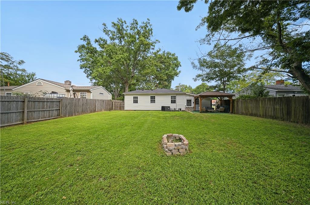 7611 Macdonald Rd Property Photo 31
