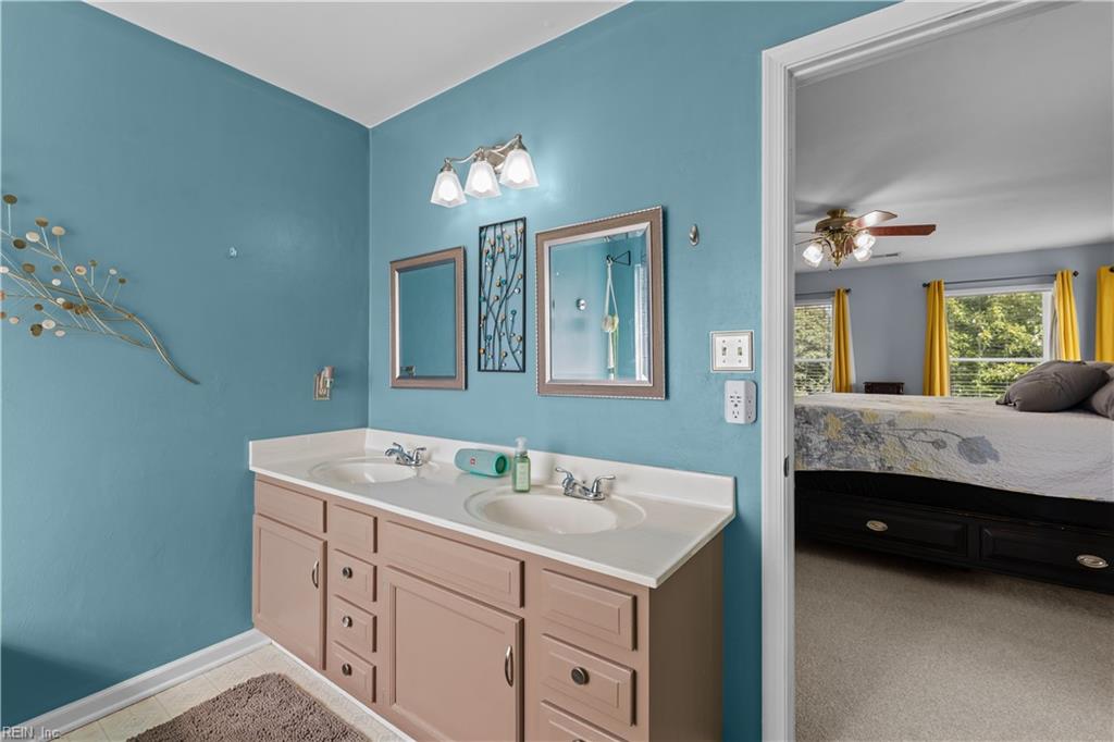 109 Castle Ct Property Photo 22
