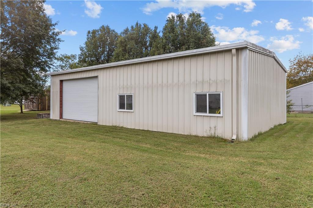 109 Castle Ct Property Photo 43