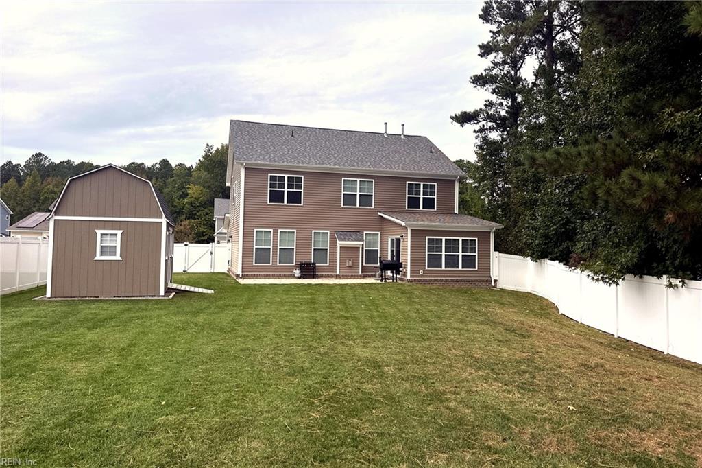 129 Manor Dr Property Photo 2