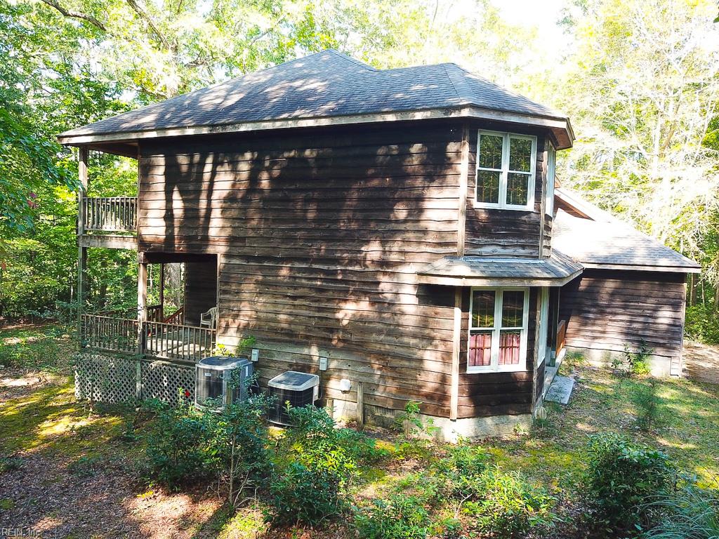 15157 Hilltop Ln Property Photo 2
