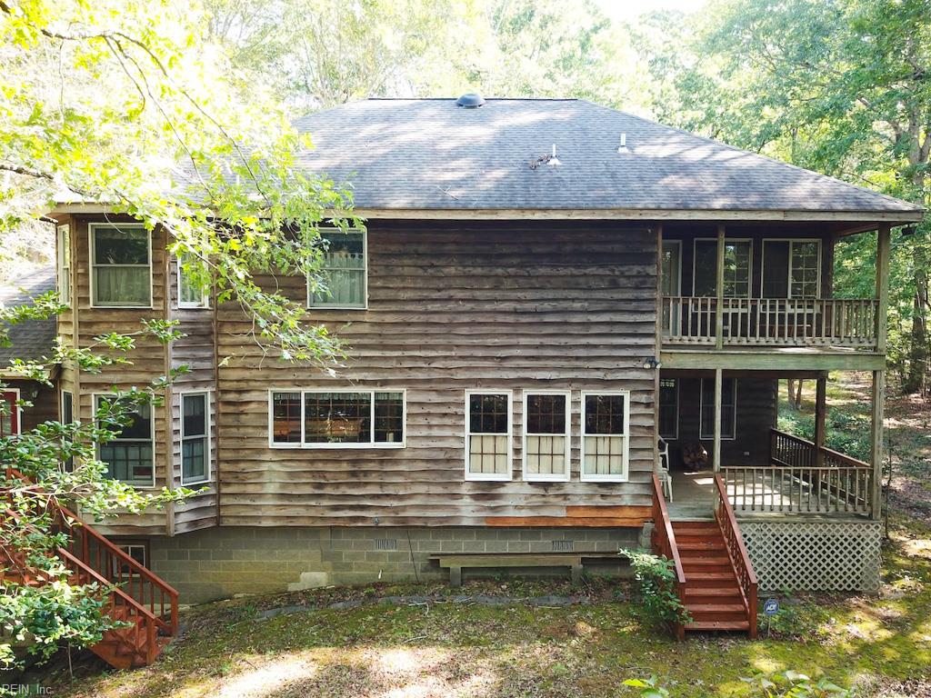15157 Hilltop Ln Property Photo 7