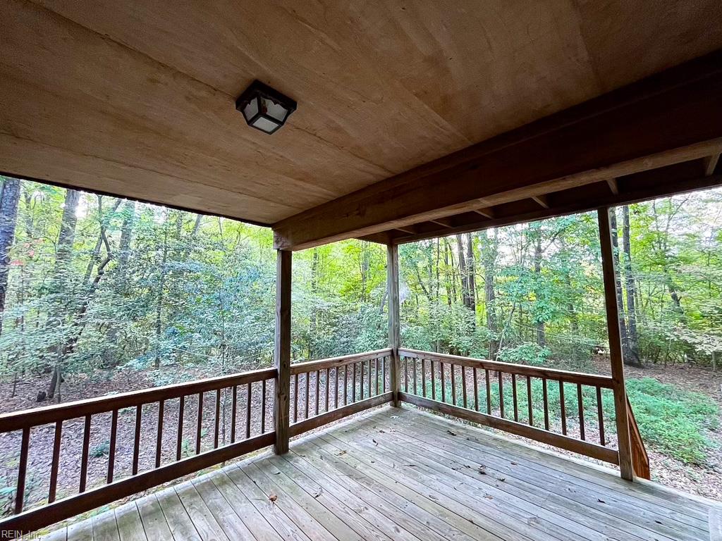 15157 Hilltop Ln Property Photo 20