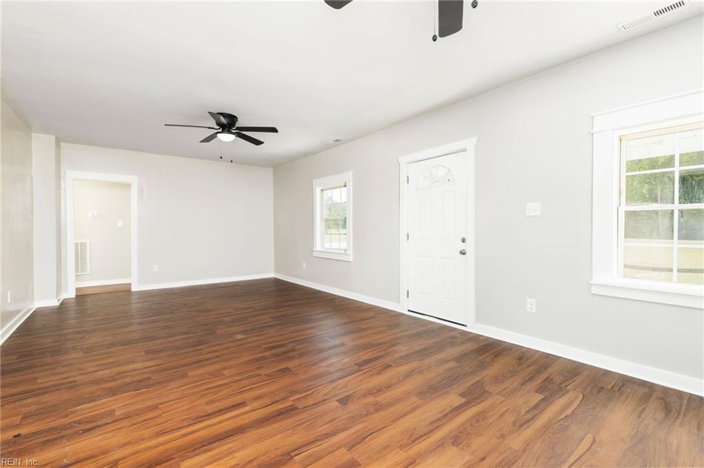 1500 West End Dr Property Photo 3