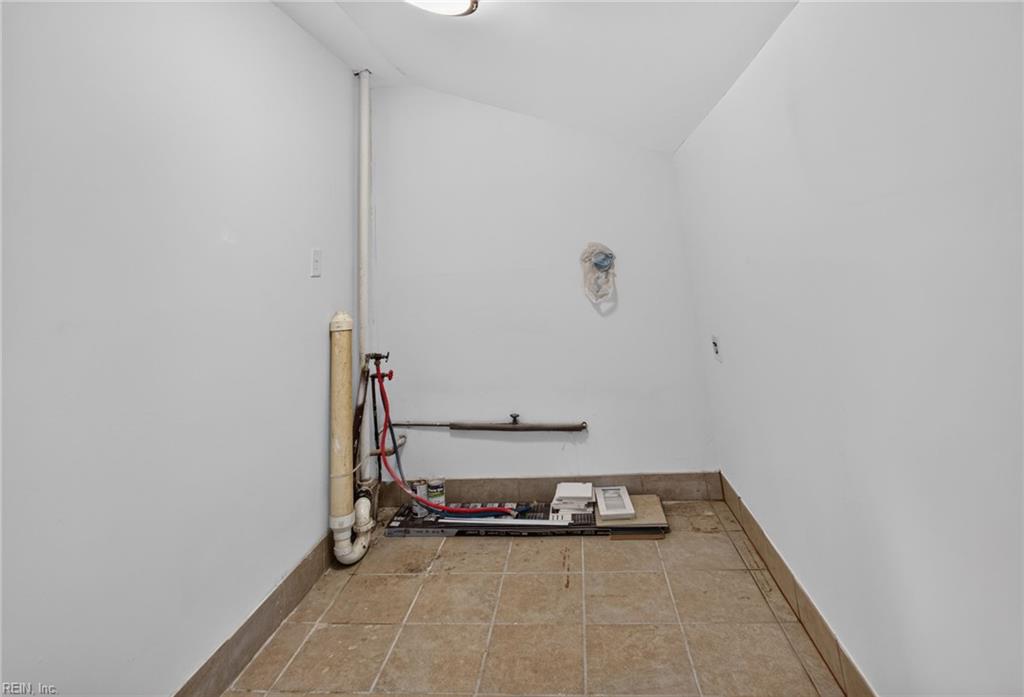 2009 Bancroft Dr Property Photo 12