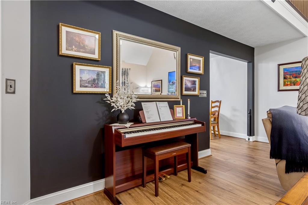 12266 Poplar Trl Property Photo 8