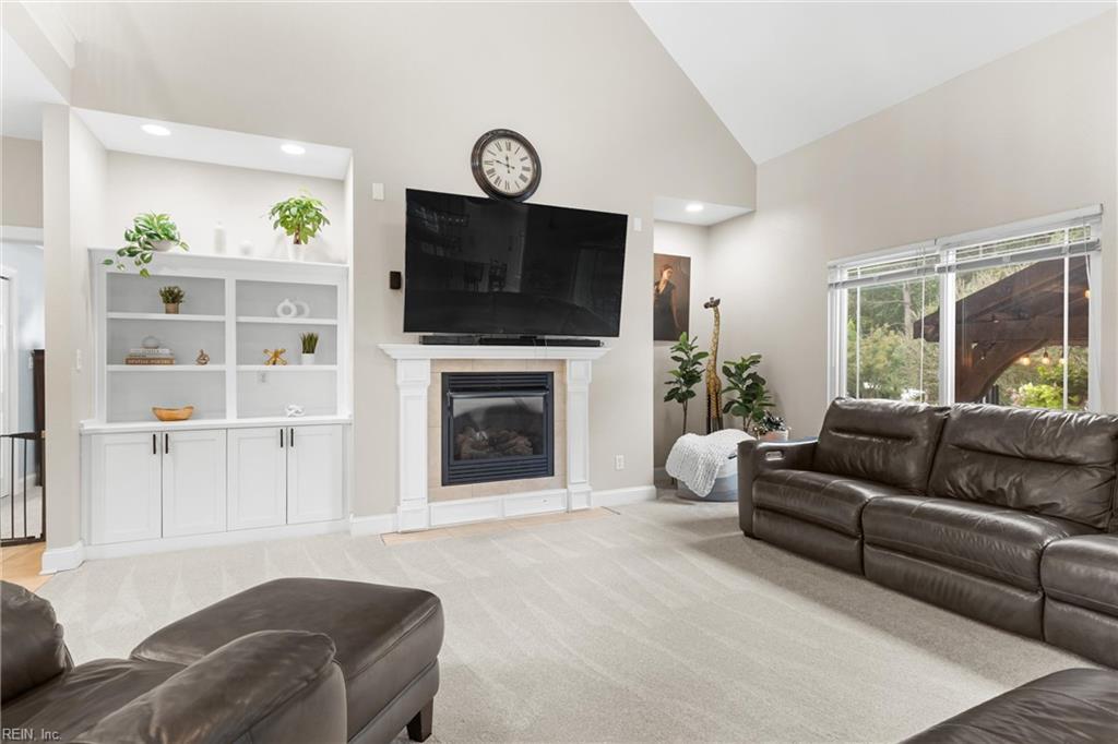 2309 Valle Rio Way Property Photo 10