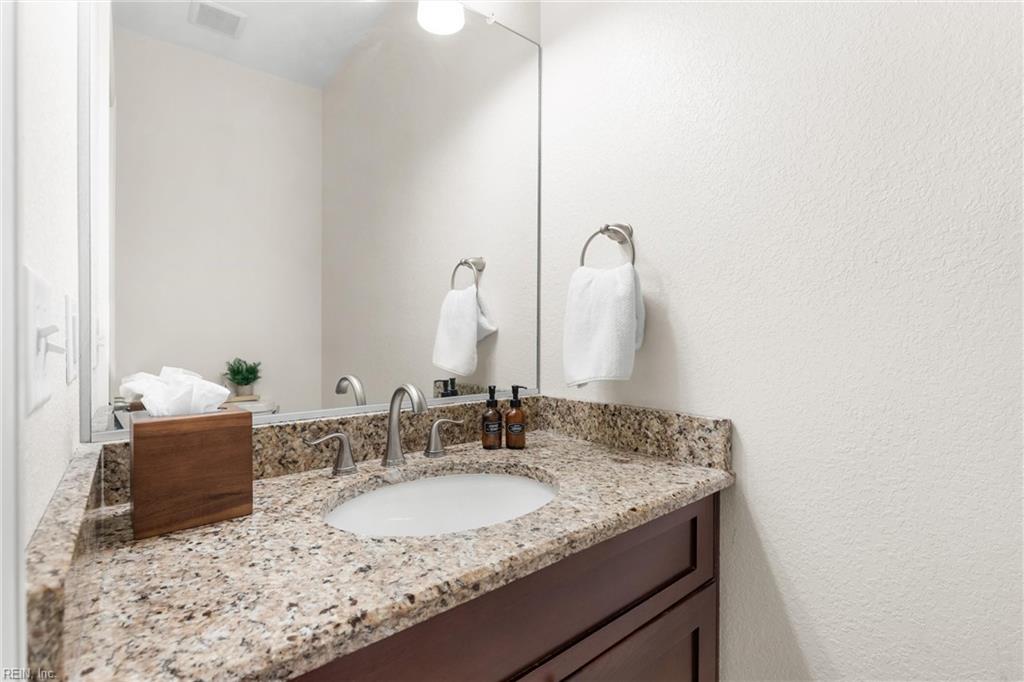 2309 Valle Rio Way Property Photo 17