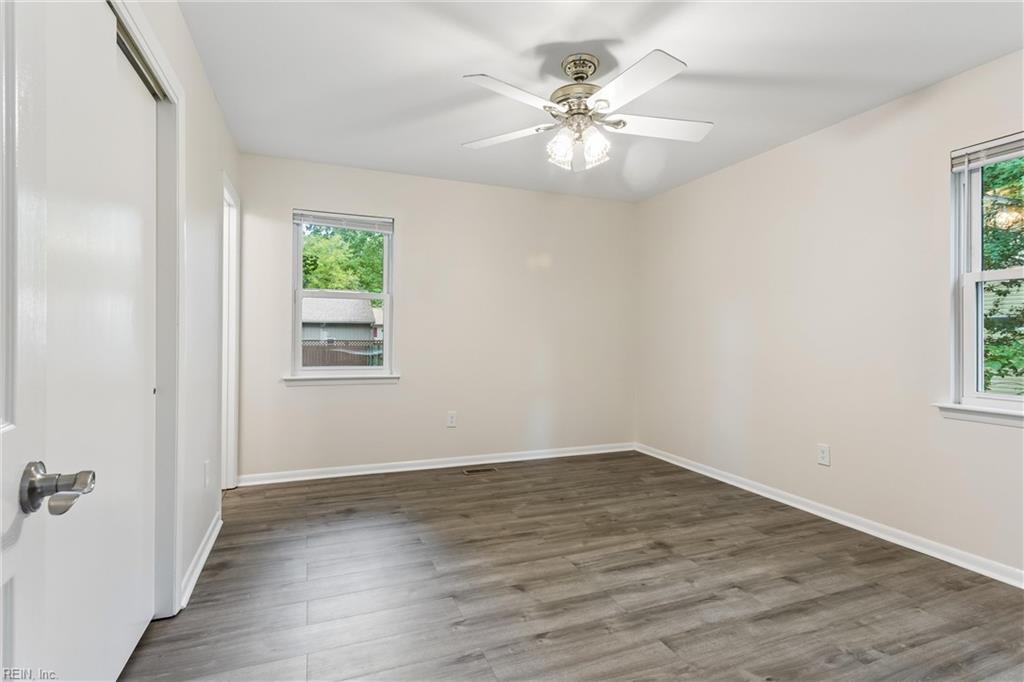 205 Wharf Row Property Photo 18