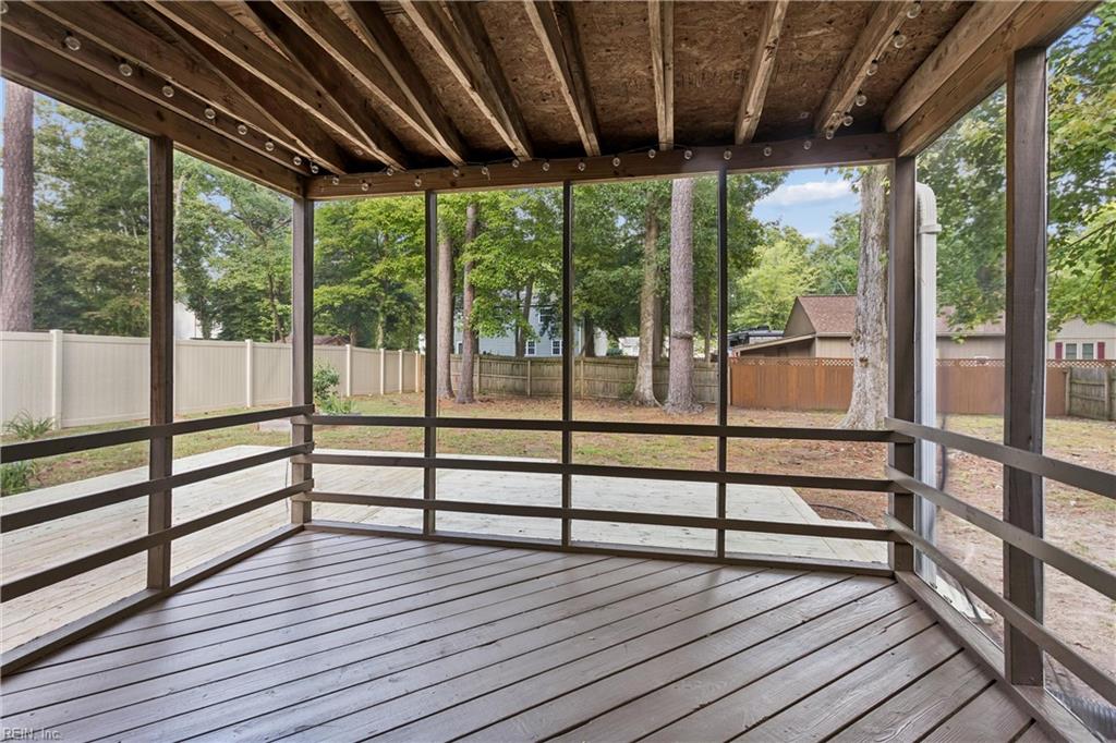 205 Wharf Row Property Photo 35