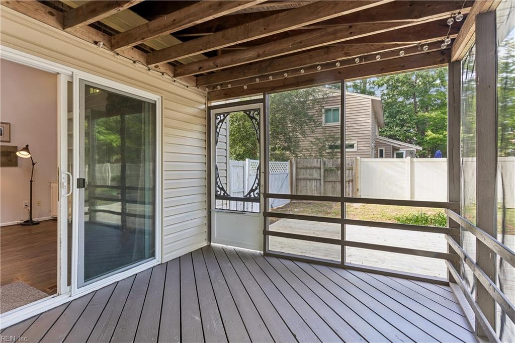 205 Wharf Row Property Photo 36