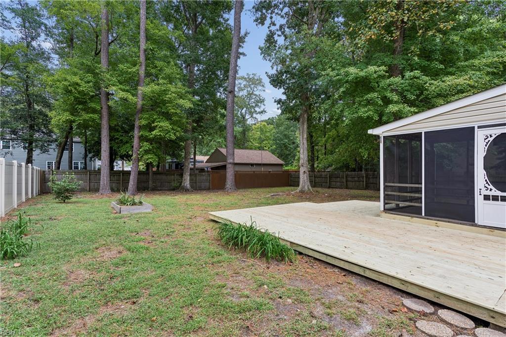 205 Wharf Row Property Photo 39