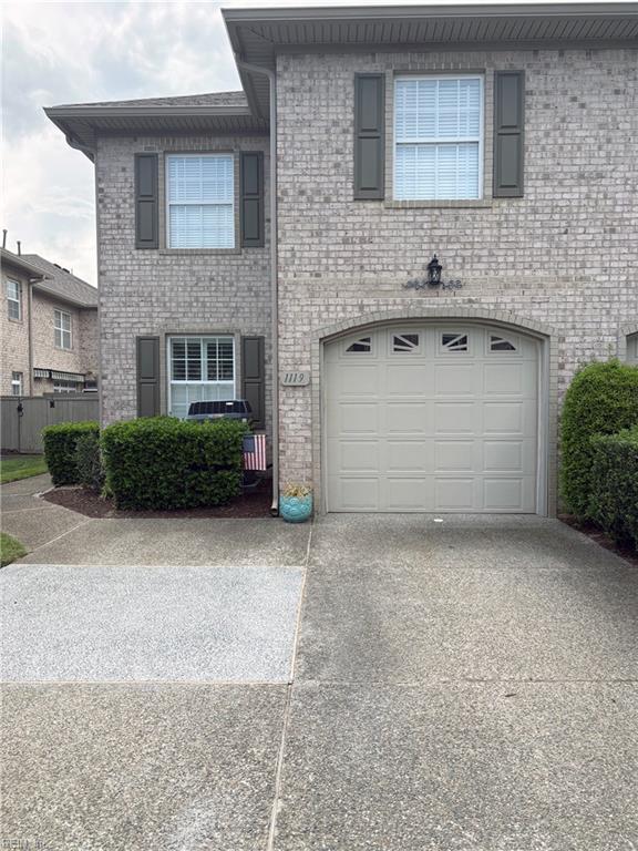 1119 Chancellor Walk Ct Property Photo 2