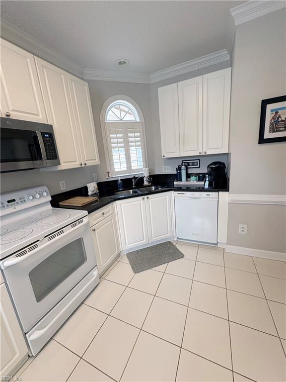 1119 Chancellor Walk Ct Property Photo 8