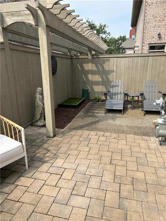 1119 Chancellor Walk Ct Property Photo 30