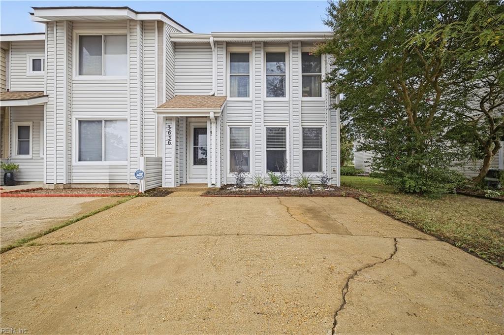 3636 Chimney Creek Dr Property Photo 3