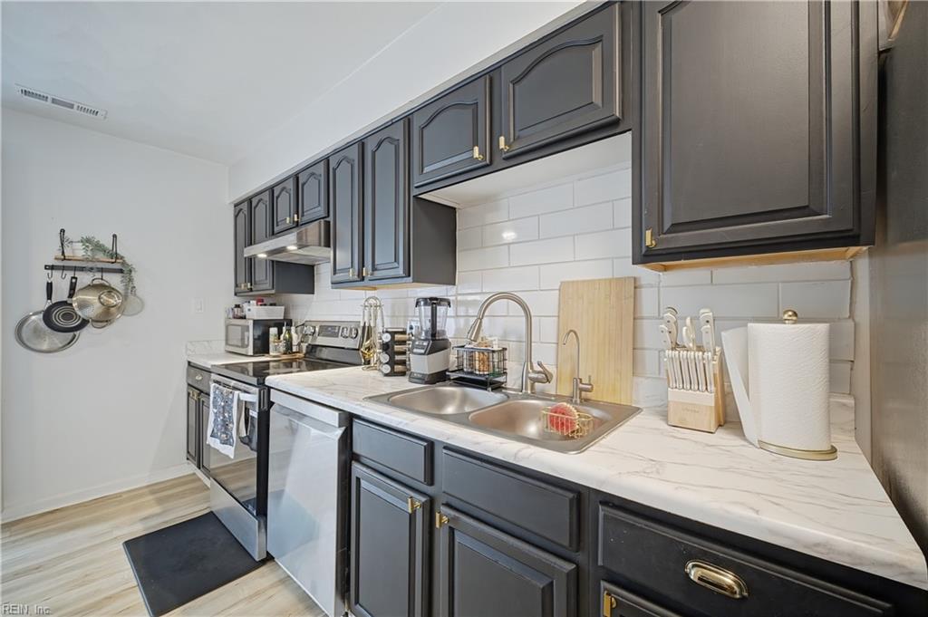 3636 Chimney Creek Dr Property Photo 14