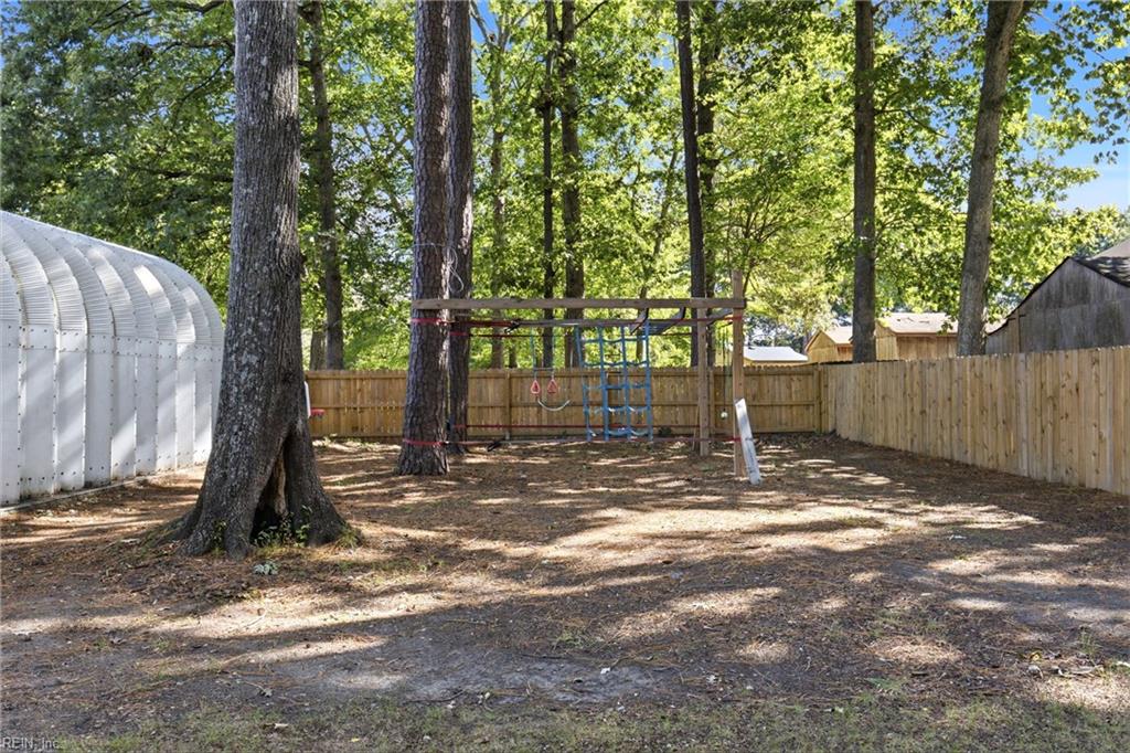 141 Marion Dr Property Photo 41