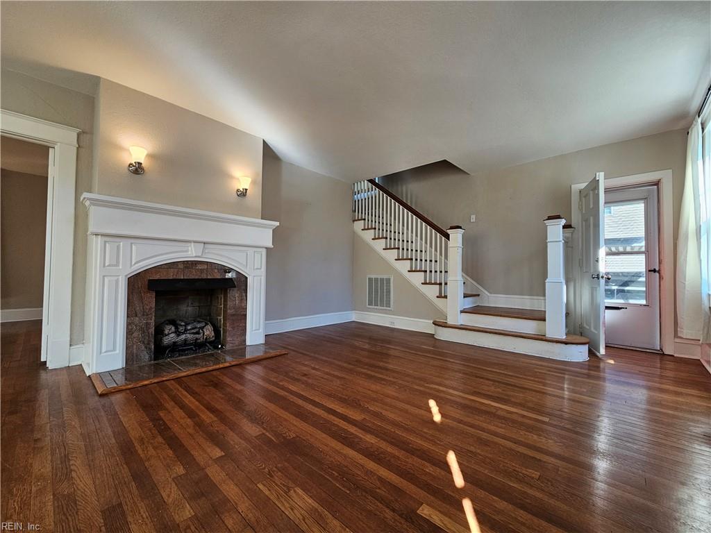 1812 Canton Ave Property Photo 4