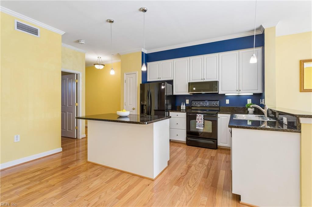230 Nat Turner Blvd S Property Photo 10