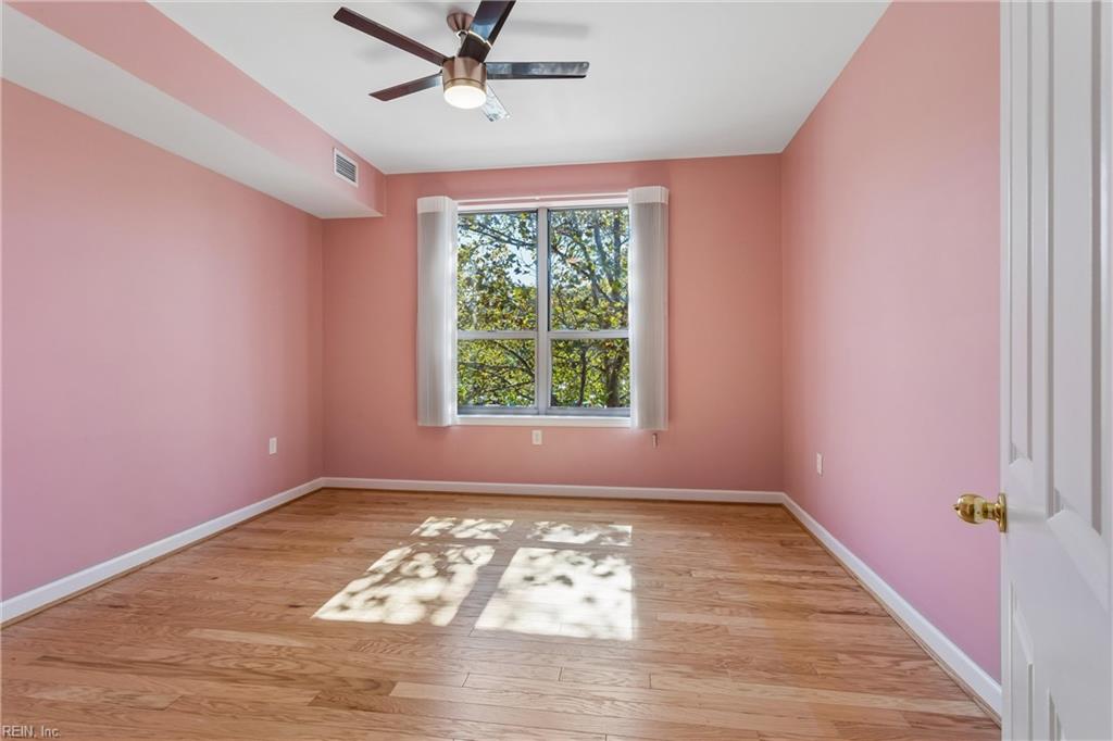 230 Nat Turner Blvd S Property Photo 20