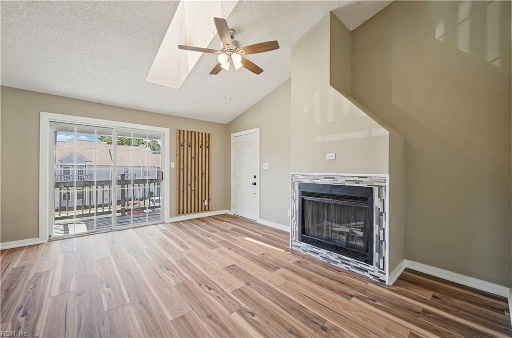 3506 Markham Ct Property Photo 12