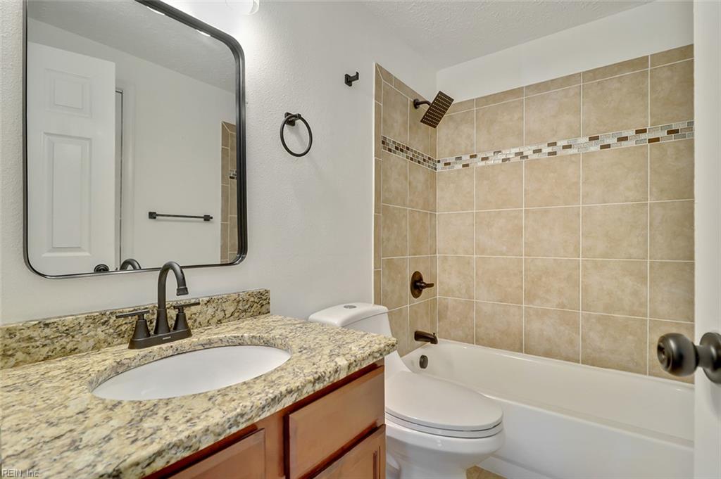 2403 Shell Rd Property Photo 10