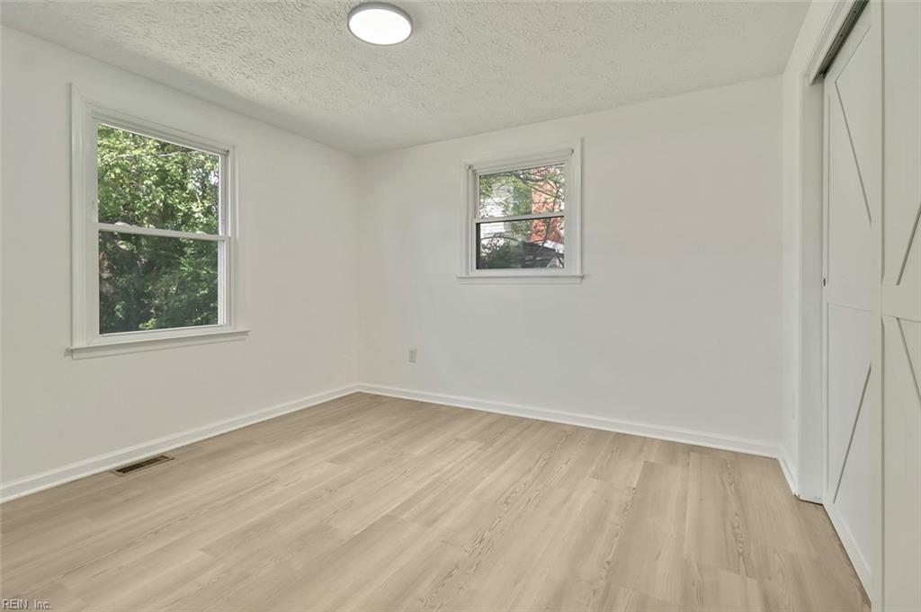 2403 Shell Rd Property Photo 15