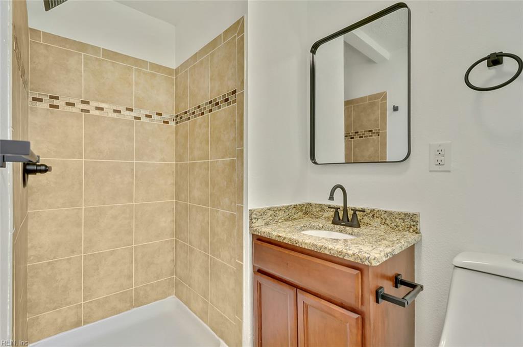 2403 Shell Rd Property Photo 17