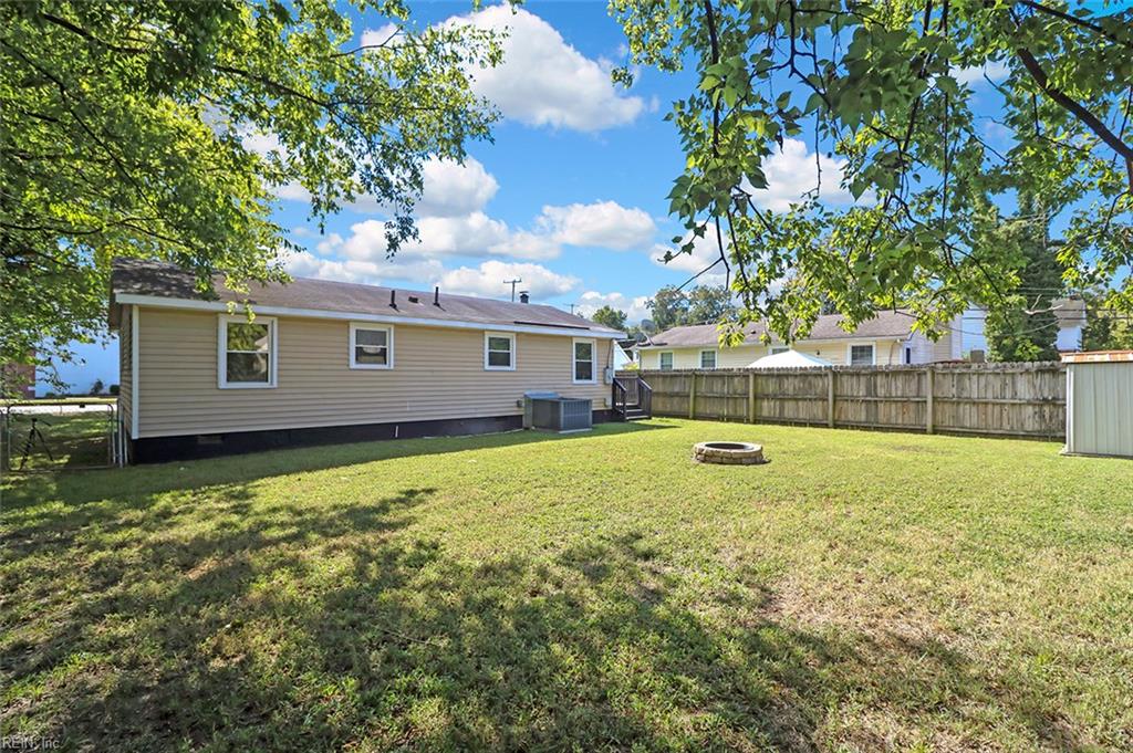 2403 Shell Rd Property Photo 22