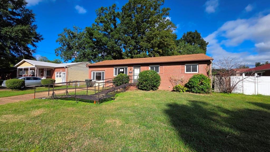 139 Ruston Dr Property Photo 1