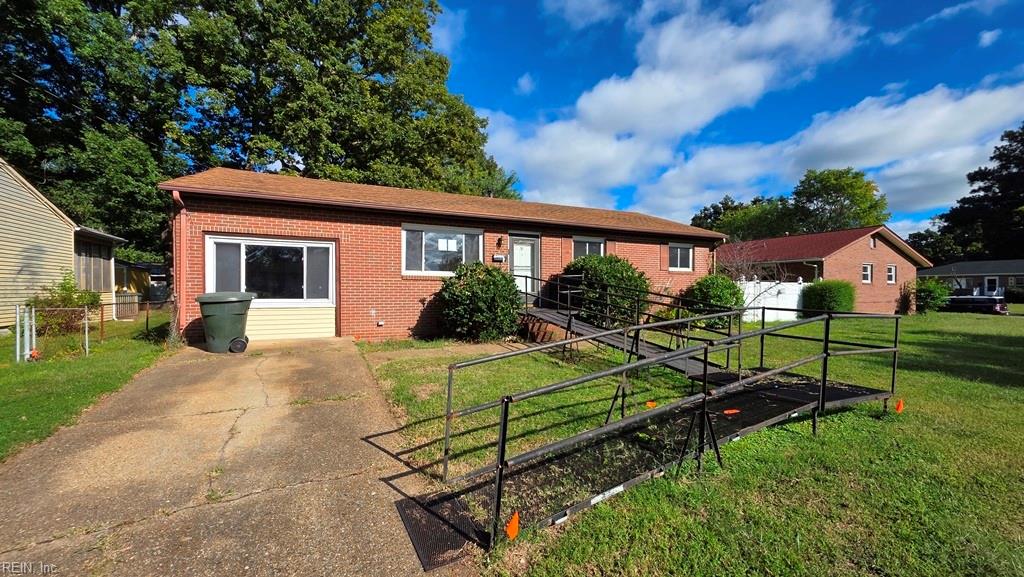 139 Ruston Dr Property Photo 2