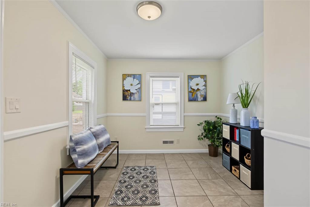 28 N Greenfield Ave Property Photo 15