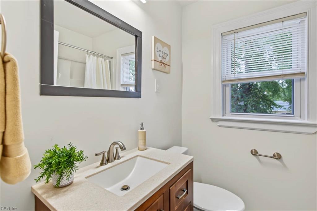 28 N Greenfield Ave Property Photo 16