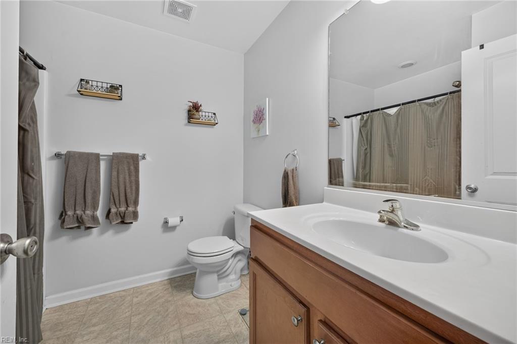949 Vineyard Pl Property Photo 30