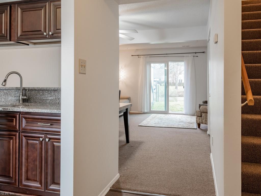 1443 Sangaree Cir Property Photo 4