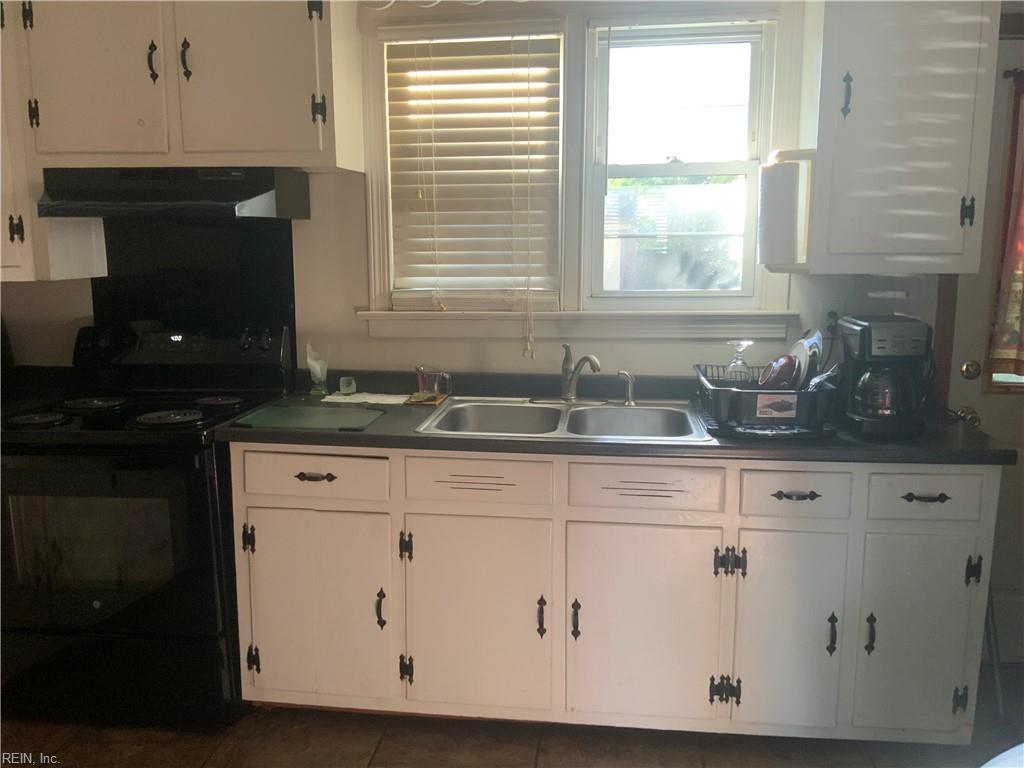1625 Rolfe Pl Property Photo 7