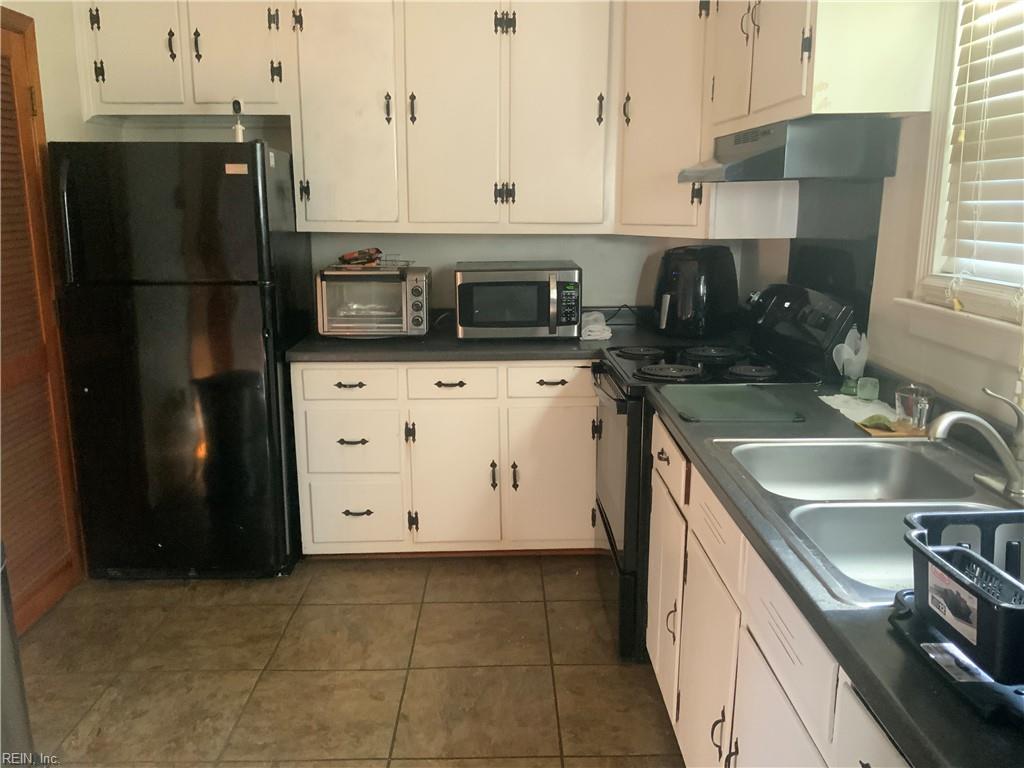 1625 Rolfe Pl Property Photo 8