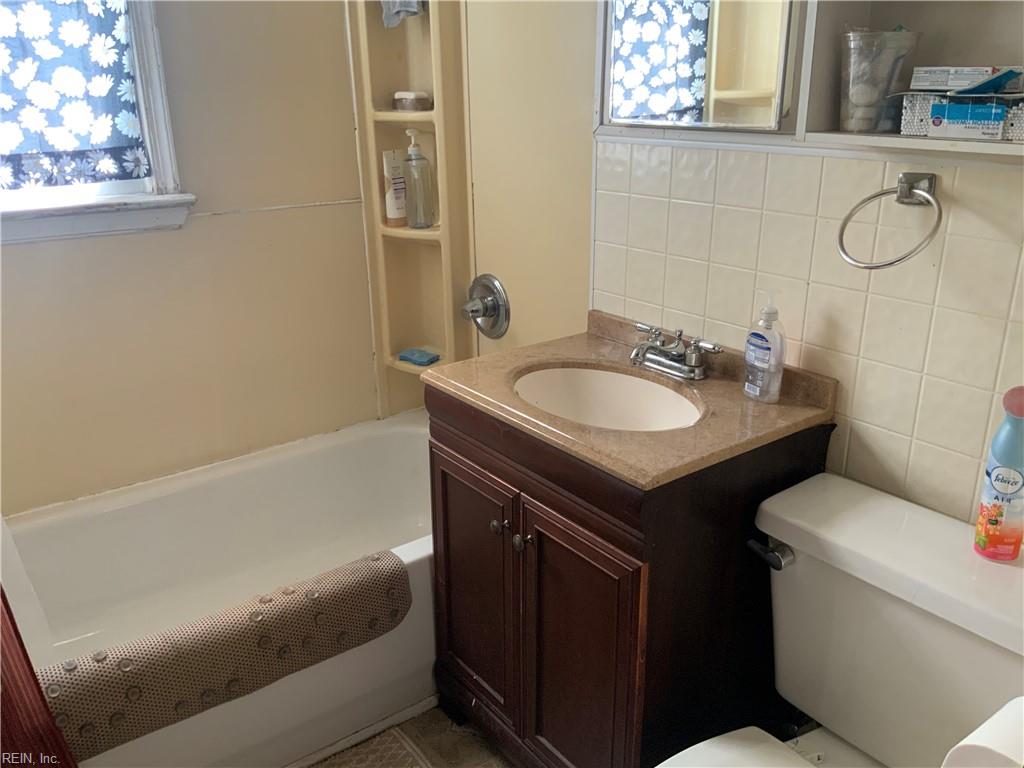 1625 Rolfe Pl Property Photo 10