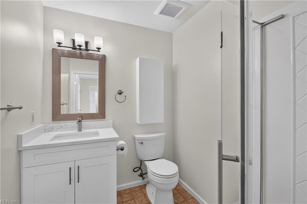 2176 Kenwood Dr Property Photo 17