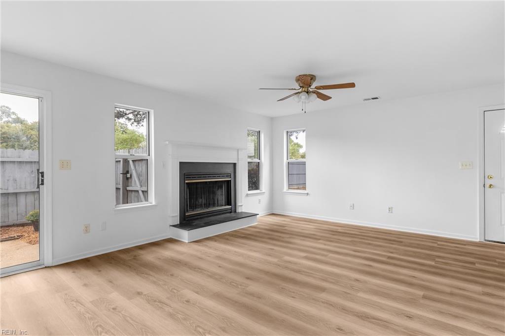 710 Gemstone Ln Property Photo 4