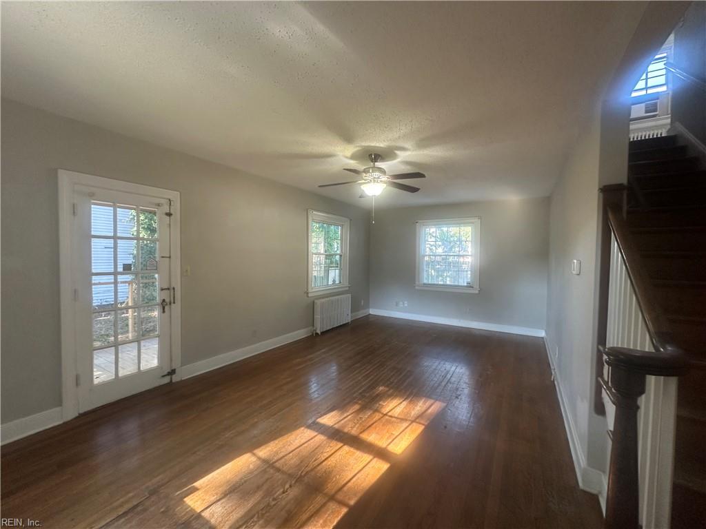 8803 Granby St Property Photo 3